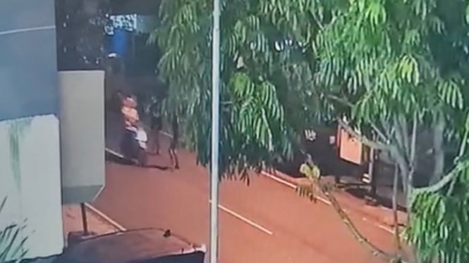 Rekaman CCTV aksi pembacokan di Pontianak, Kalimantan Barat.