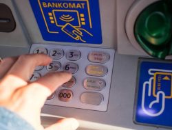 Viral Pria Kembalikan Uang Jutaan Rupiah yang Ditemukan di ATM